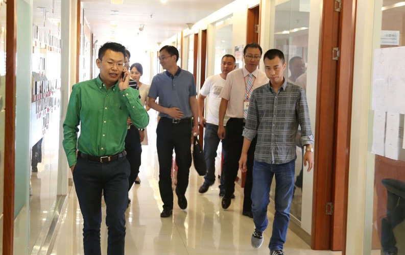 重慶天度網(wǎng)絡(luò)信息技術(shù)有限公司作為天度集團(tuán)子公司，投資規(guī)模為1000萬(wàn)元，其技術(shù)研發(fā)基地規(guī)模將達(dá)到200人左右